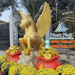 linh vật năm Bính Ngọ 2026